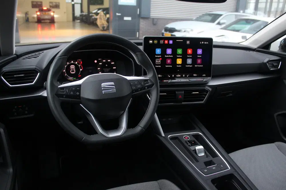 SEAT Leon 1.5 eTSI Style Business Intense Automaat uit 2025, foto 9