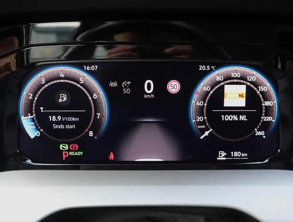 Volkswagen Golf Variant 1.5 eTSI Life Edition | Trekhaak | B uit 2025, foto 19