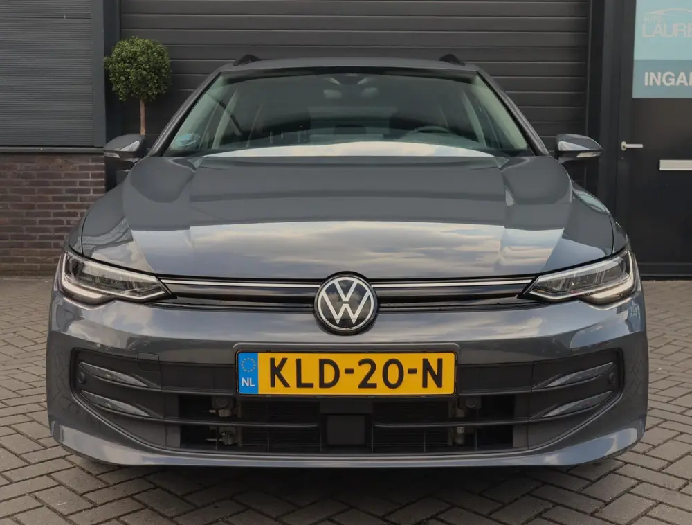 Volkswagen Golf Variant 1.5 eTSI Life Edition | Trekhaak | B uit 2025, foto 3