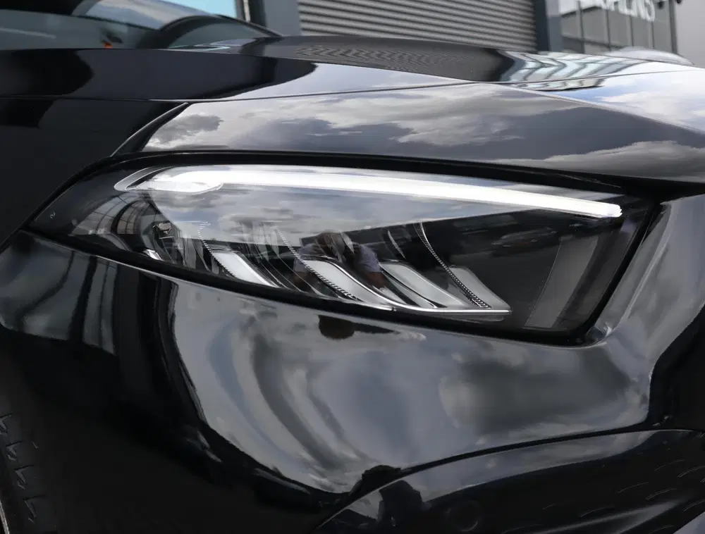 Mercedes-Benz A-Klasse 250 e Star Edition AMG Line uit 2024, foto 6