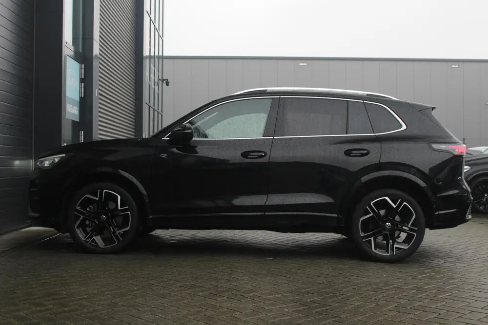 Volkswagen Tiguan 2.0 TSI 4Motion R-line Elegance | Panorama uit 2025, foto 9