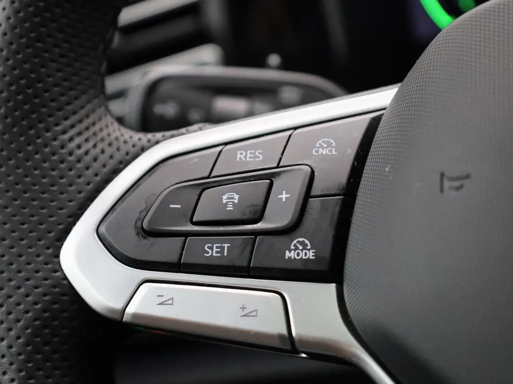 Volkswagen Tiguan 1.5 eHybrid R-Line Edition 272 PK| Panoram uit 2025, foto 19