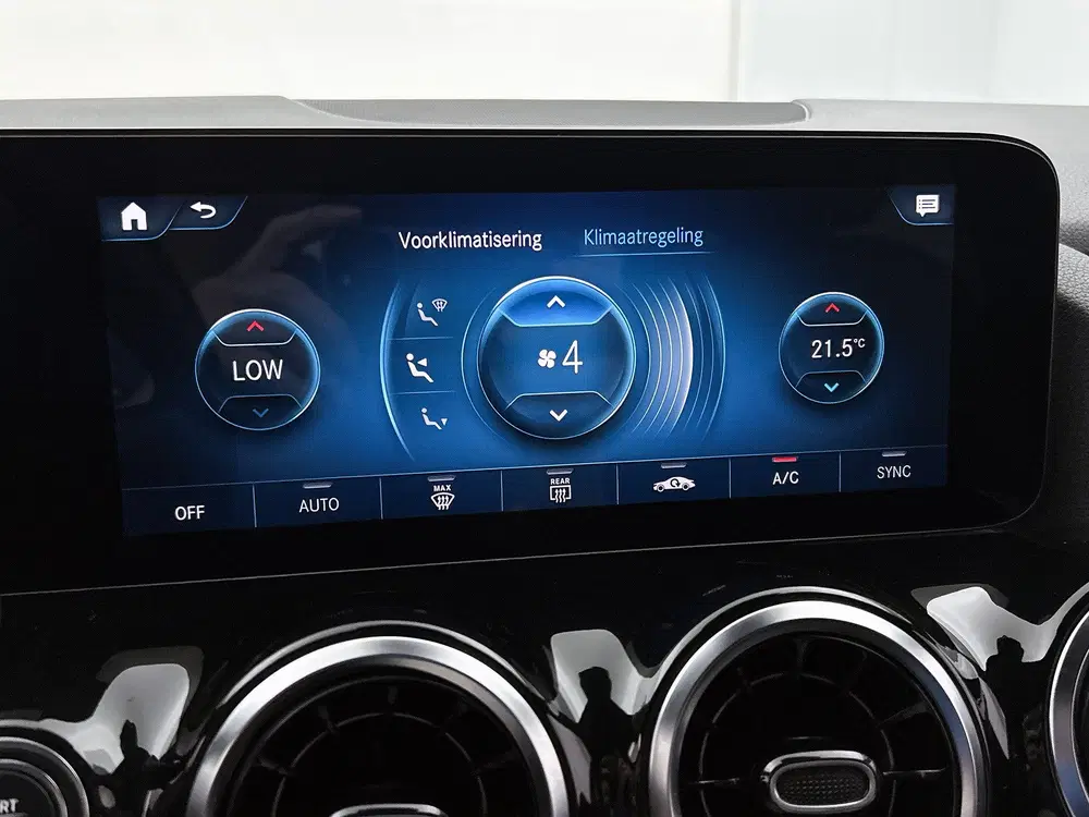 Mercedes-Benz GLA 250 e Progressive Plug-In Hybride uit 2021, foto 13