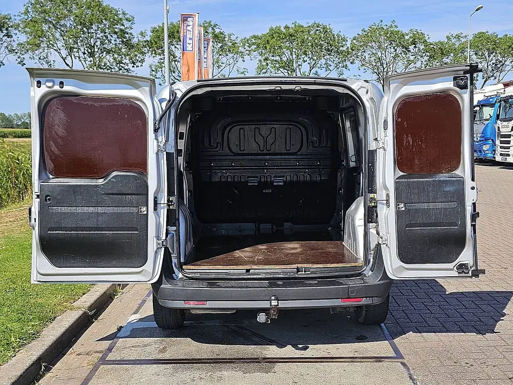 Fiat Doblo CARGO 1.6 uit 2020, foto 14