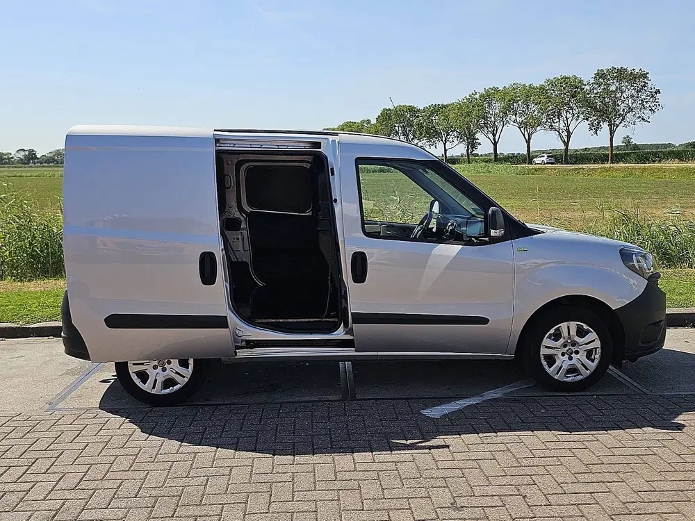 Fiat Doblo CARGO 1.6 uit 2020, foto 15