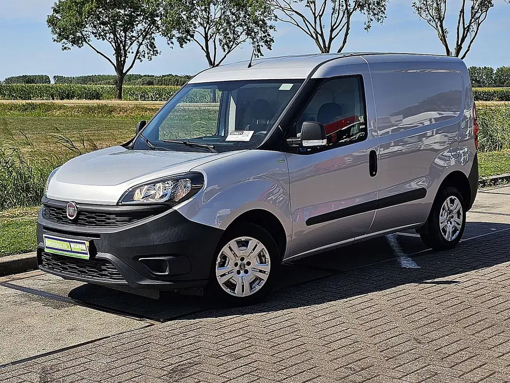 Fiat Doblo CARGO 1.6 uit 2020, foto 2