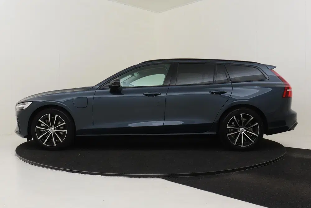 Volvo V60 T6 PLUG-IN HYBRID AWD PLUS DARK -HARMAN uit 2026, foto 7