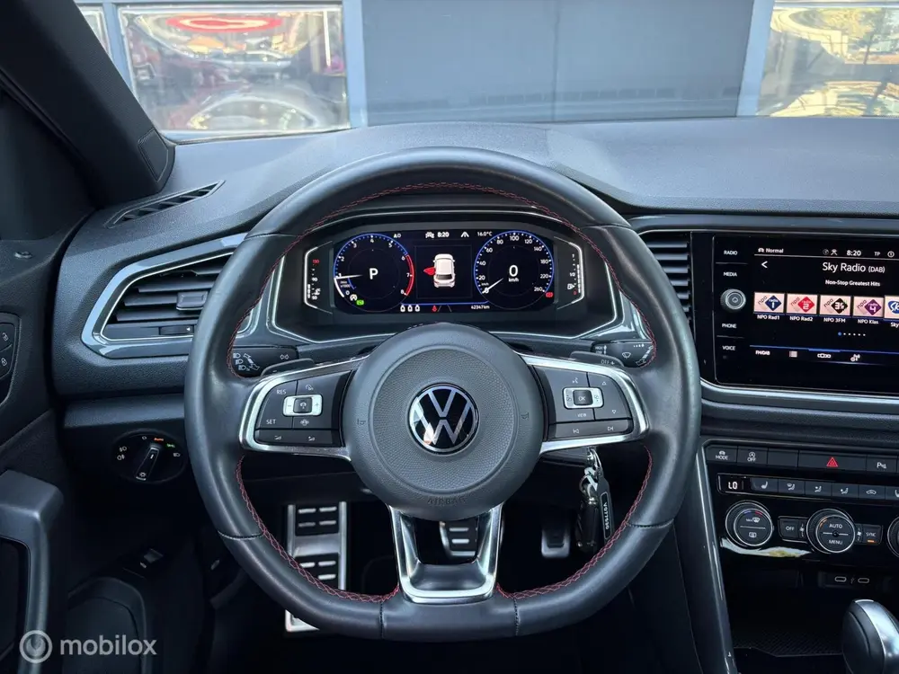 Volkswagen T-Roc 1.5 TSI Sport Business R Automaat uit 2022, foto 12