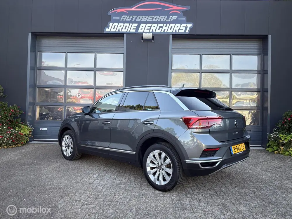 Volkswagen T-Roc 1.5 TSI Sport Business R Automaat uit 2022, foto 6
