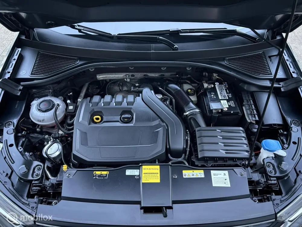 Volkswagen T-Roc 1.5 TSI Sport Business R Automaat uit 2022, foto 8