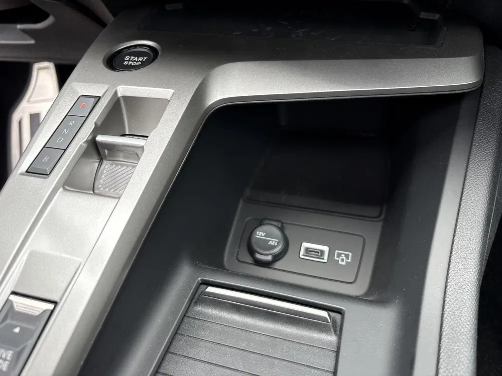 Peugeot 308 1.6 Plug-in Hybrid 195 GT uit 2026, foto 15