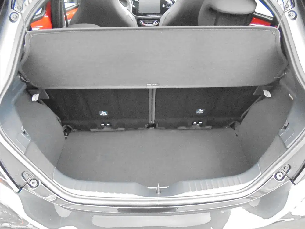 Toyota Aygo X 1.0 VVT-i AUTOMAAT CABRIODAK CLIMATE CONTR uit 2025, foto 11