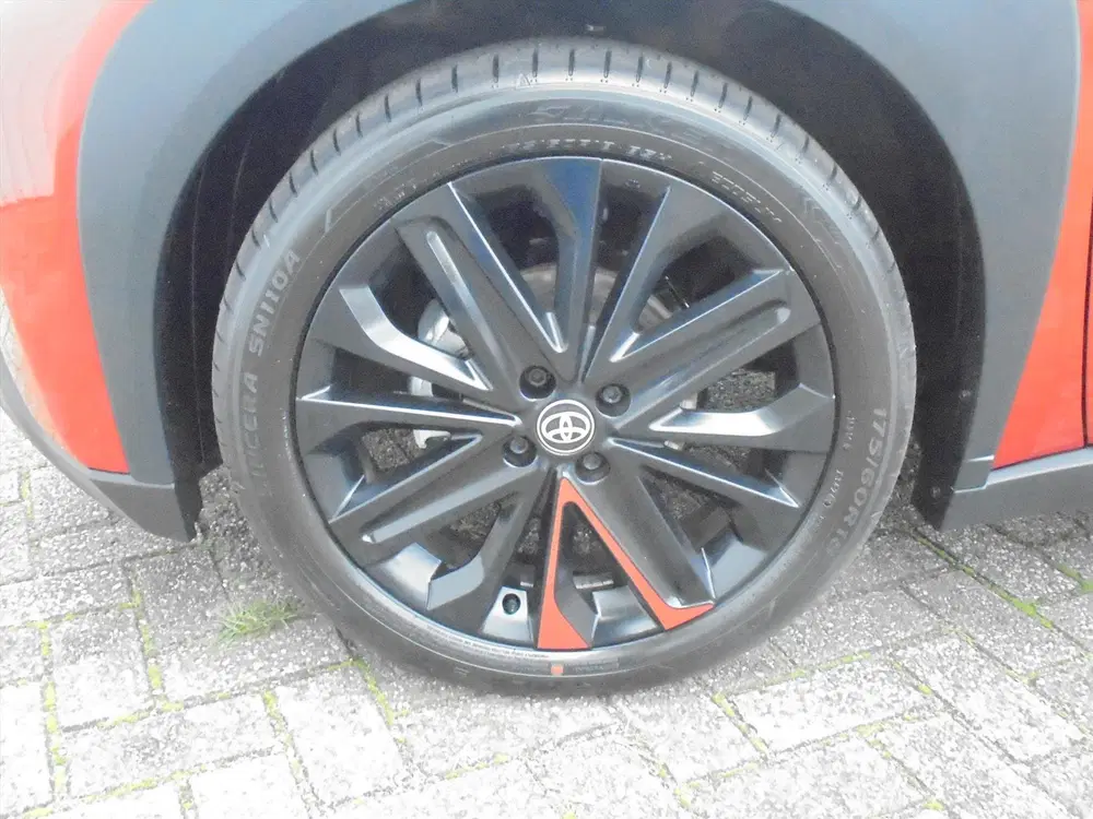 Toyota Aygo X 1.0 VVT-i AUTOMAAT CABRIODAK CLIMATE CONTR uit 2025, foto 14