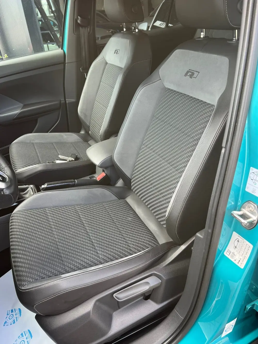 Volkswagen T-CROSS 1.0 TSI R LINE AUTOMAAT ! uit 2019, foto 14