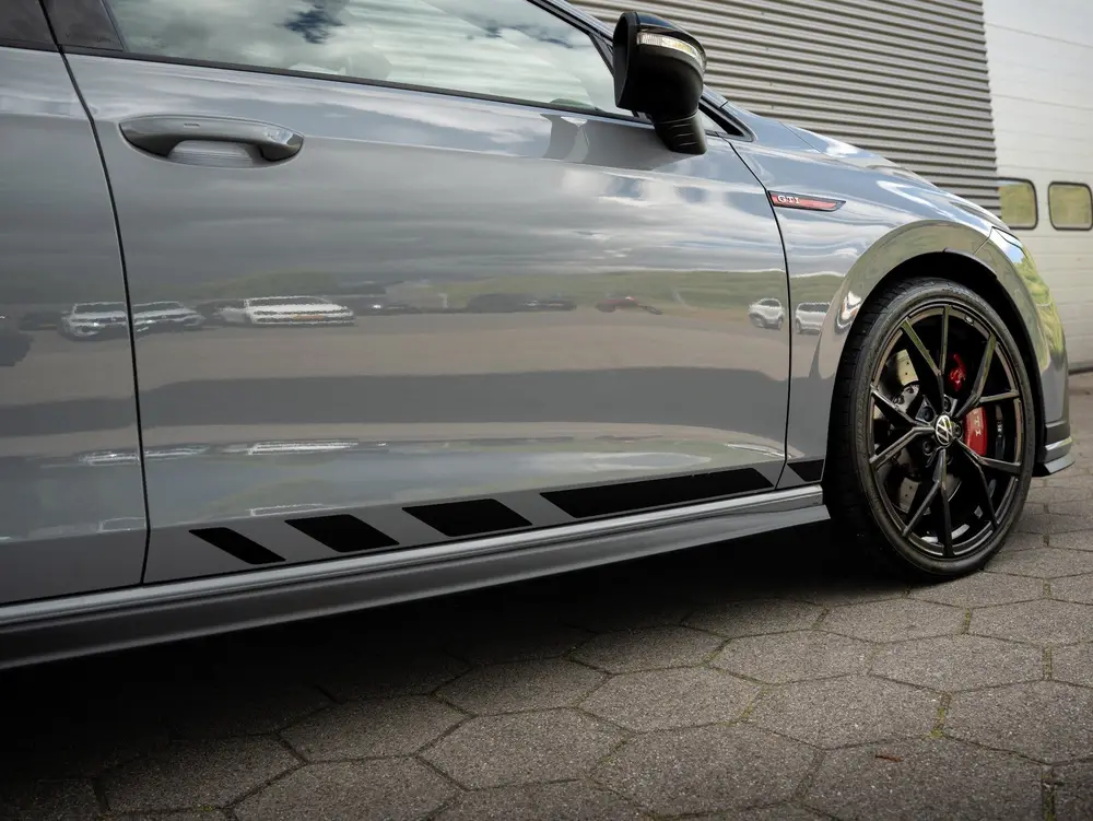 Volkswagen Golf 2.0 TSI GTI CLUBSPORT Akra Pano 27-2-2028 GA uit 2023, foto 17