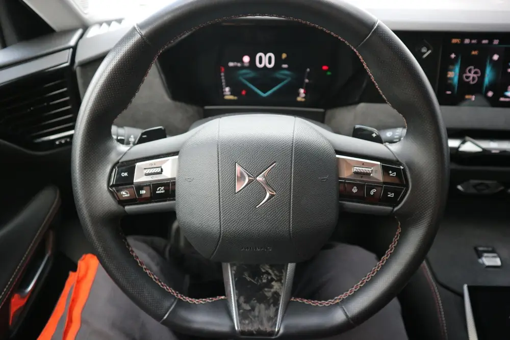 DS Automobiles DS 4 DS 4 1.2 PureTech Performance Line AUTOMAA uit 2022, foto 17