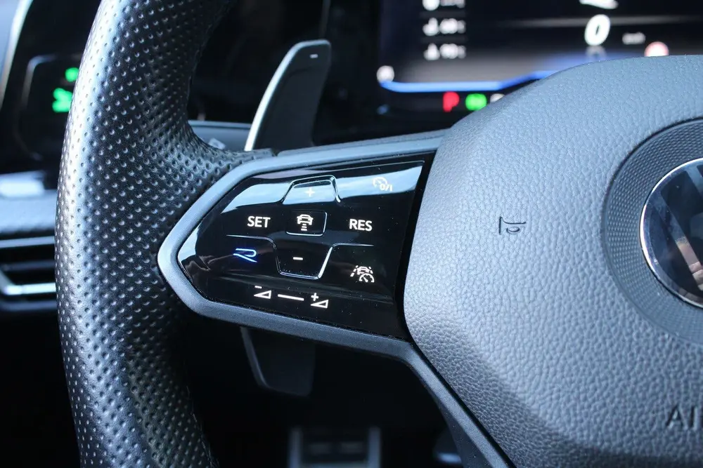 Volkswagen Golf 2.0 TSI 320pk R 4Motion DSG7 Panoramadak Akr uit 2021, foto 13