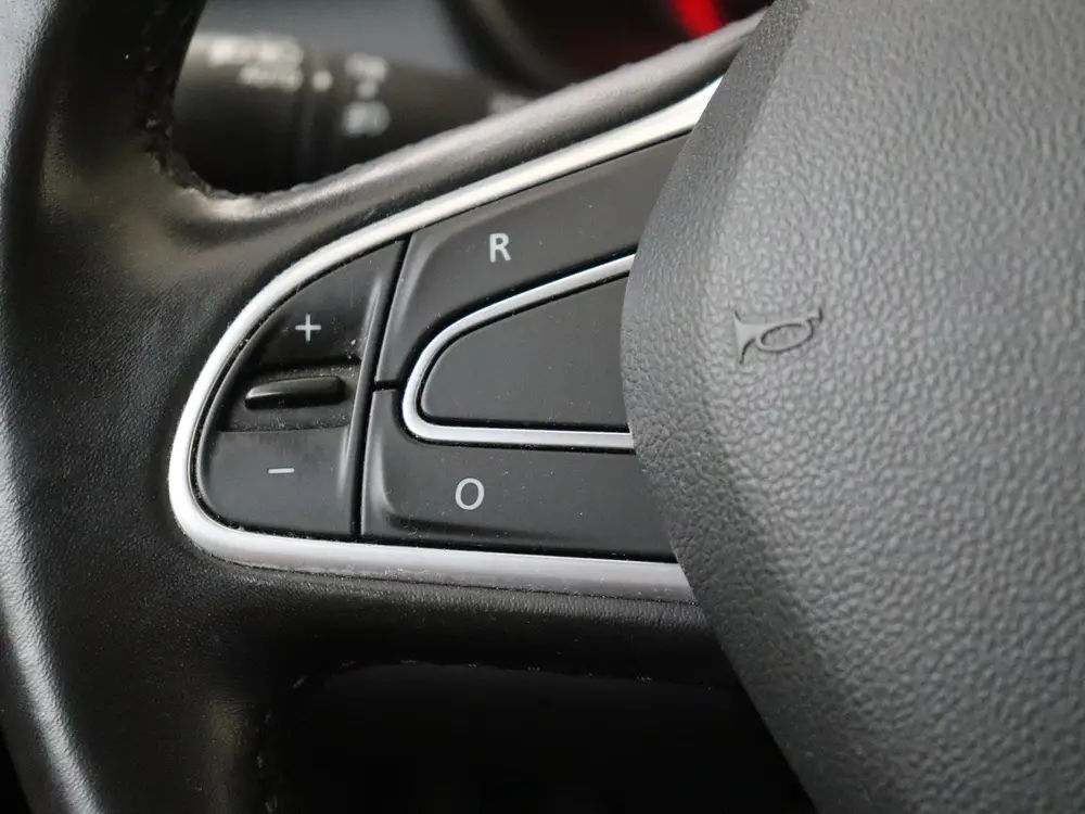 Renault Kadjar 1.3 TCe Intens | Parkeersensoren Voor + Achte uit 2019, foto 17