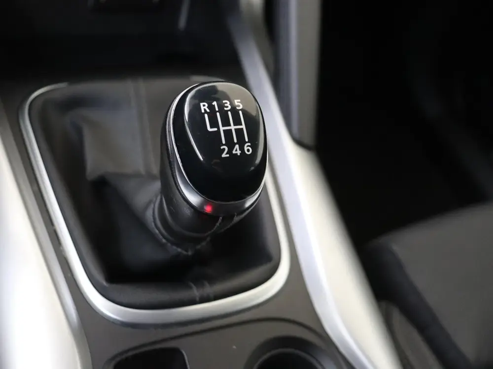 Renault Kadjar 1.3 TCe Intens | Parkeersensoren Voor + Achte uit 2019, foto 19