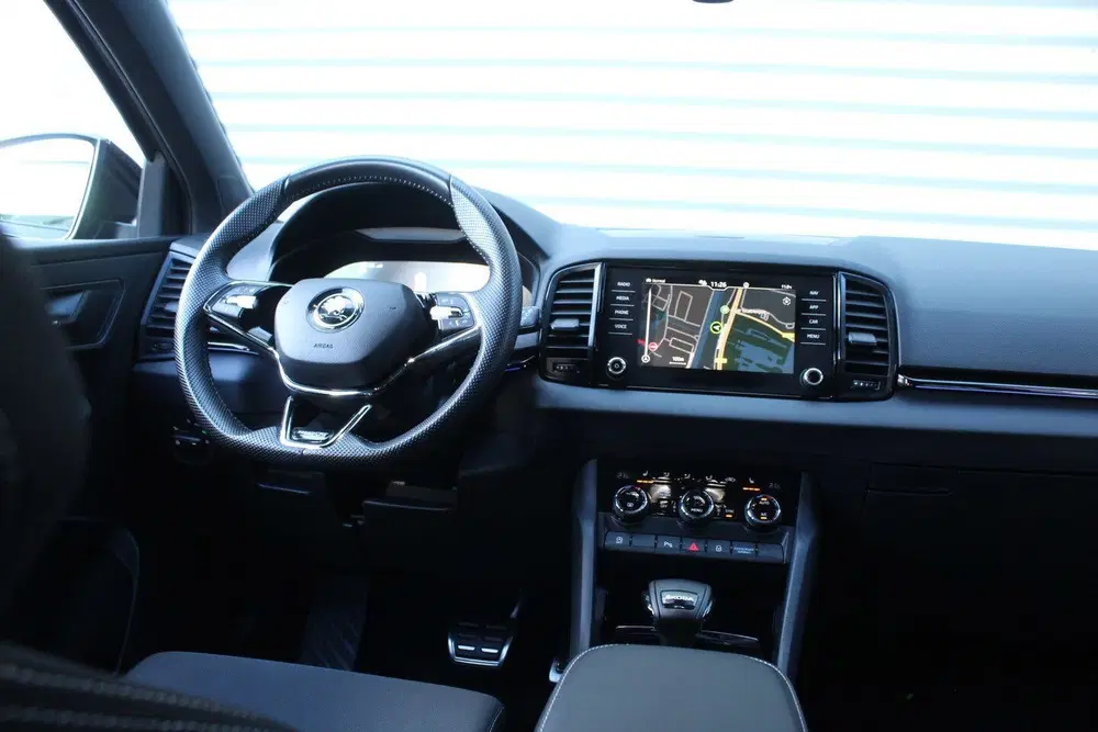 Skoda Karoq 1.5 TSI 150pk Sportline Business DSG7 NL-A uit 2023, foto 19