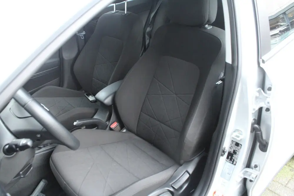 Hyundai BAYON 1.0 T-GDI 101pk Comfort Trekhaak NL-Auto N uit 2022, foto 11