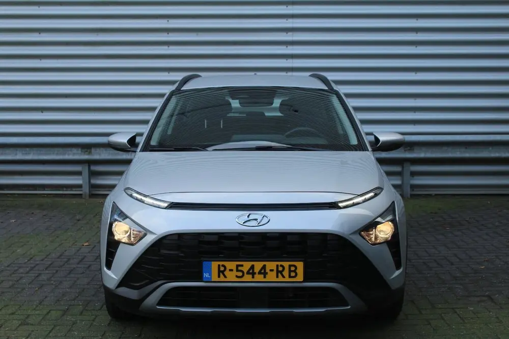 Hyundai BAYON 1.0 T-GDI 101pk Comfort Trekhaak NL-Auto N uit 2022, foto 2