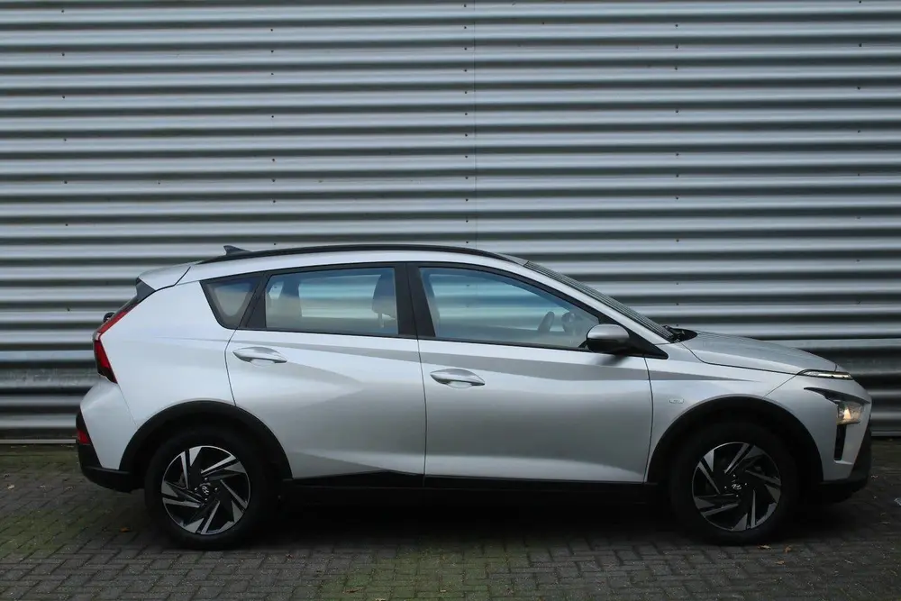Hyundai BAYON 1.0 T-GDI 101pk Comfort Trekhaak NL-Auto N uit 2022, foto 4