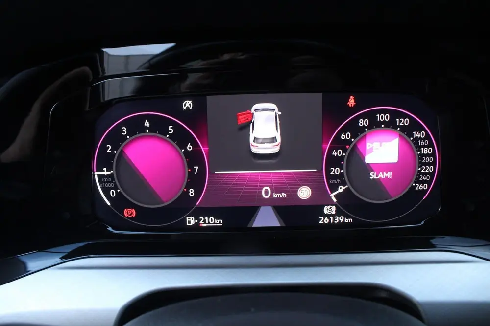 Volkswagen Golf 1.0 TSI 111pk Life NL-Auto NAP uit 2022, foto 14