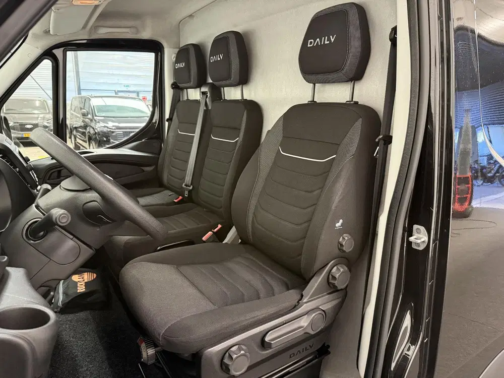 Iveco Daily 35S21H 3.0 410 L4 207PK Automaat Airco Cru uit 2022, foto 19
