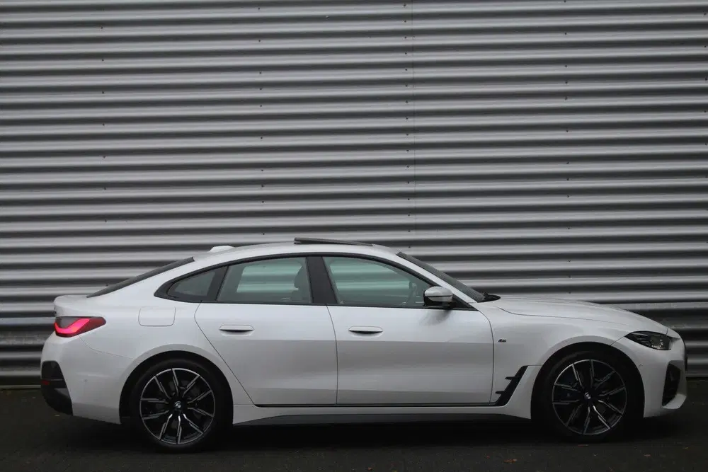 BMW 4-serie 4-serie Gran Coupé 420i 184pk Business Edi uit 2022, foto 4