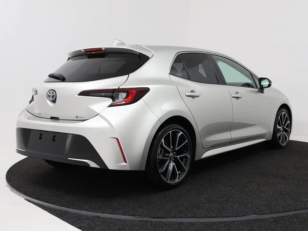 Toyota Corolla Hybrid 180 Executive uit 2026, foto 2