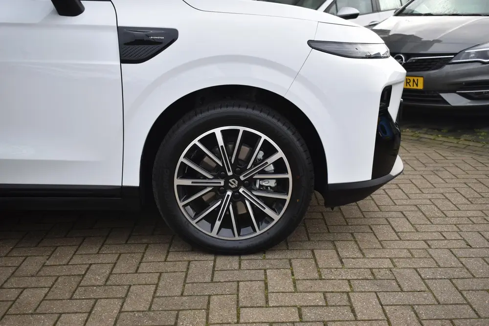 Leapmotor B10 Design ProMax 67.1 kWh VOORRAAD KORTING uit 2026, foto 10