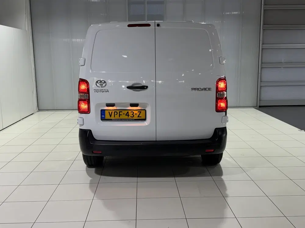 Toyota Proace Live Extra Range 75 kWh Houten uit 2022, foto 6