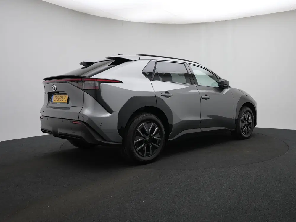 Toyota bZ4X Executive 73 kWh uit 2026, foto 3