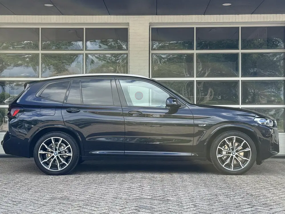 BMW X3 xDrive30e M SPORT uit 2022, foto 11