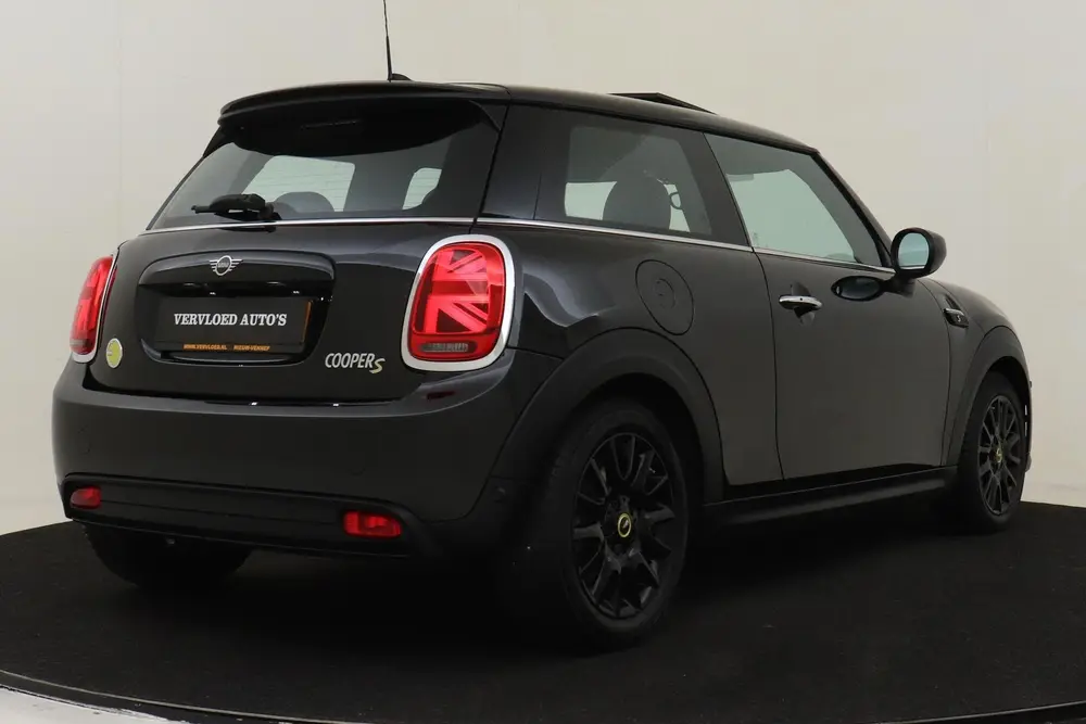 Mini Electric SE YOURS 33 kWh -PANO.DAK uit 2022, foto 3