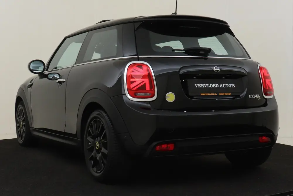 Mini Electric SE YOURS 33 kWh -PANO.DAK uit 2022, foto 5