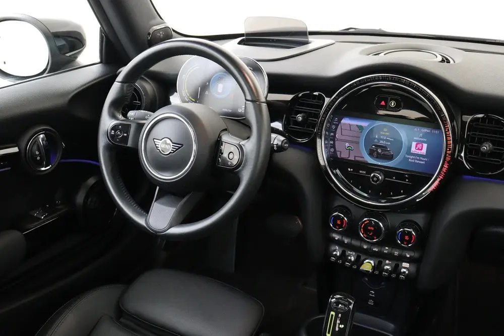 Mini Electric SE YOURS 33 kWh -PANO.DAK uit 2022, foto 6