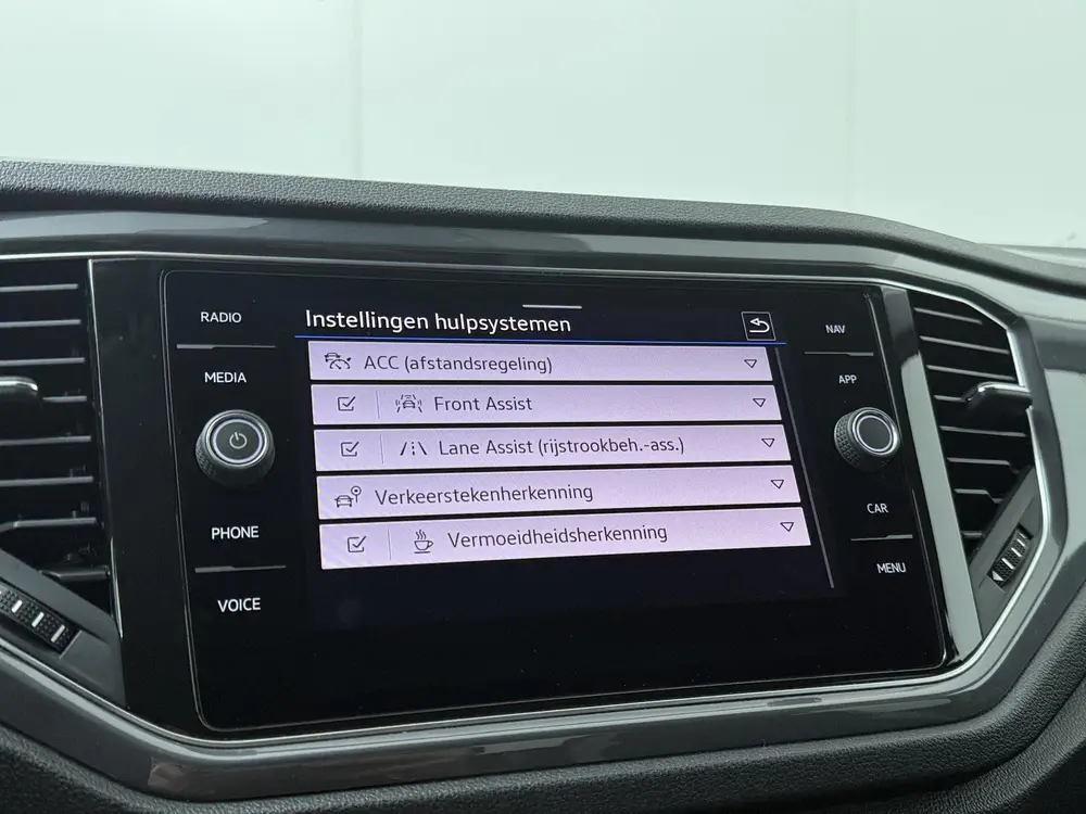 Volkswagen T-Roc 1.5 TSI Sport | 150 PK | Adaptive Cruise Co uit 2021, foto 16