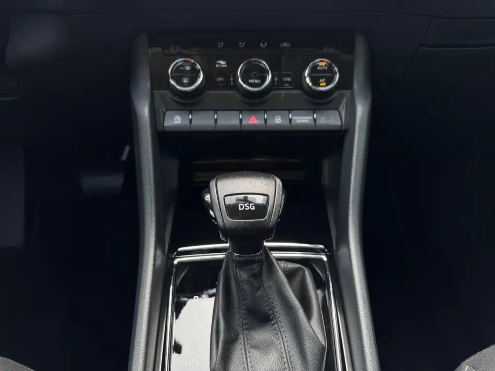 Skoda Karoq 1.5 TSI ACT Ambition Business uit 2019, foto 10