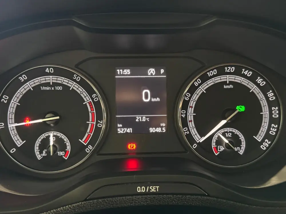 Skoda Karoq 1.5 TSI ACT Ambition Business uit 2019, foto 20