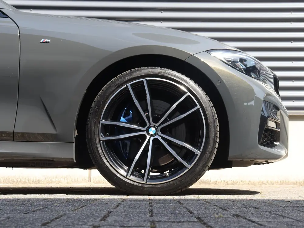 BMW 3-serie Touring 320e uit 2021, foto 6