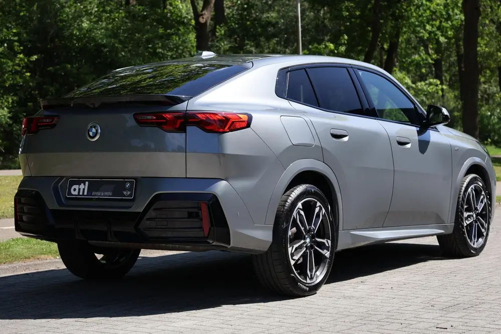 BMW X2 sDrive20i Launch Edition M-Sport uit 2024, foto 8