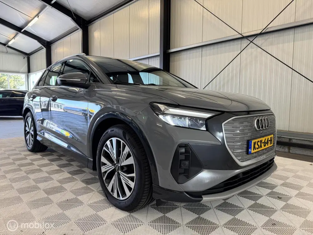 Audi Q4 e-tron 45 quattro S Edition 82 kWh uit 2023, foto 4