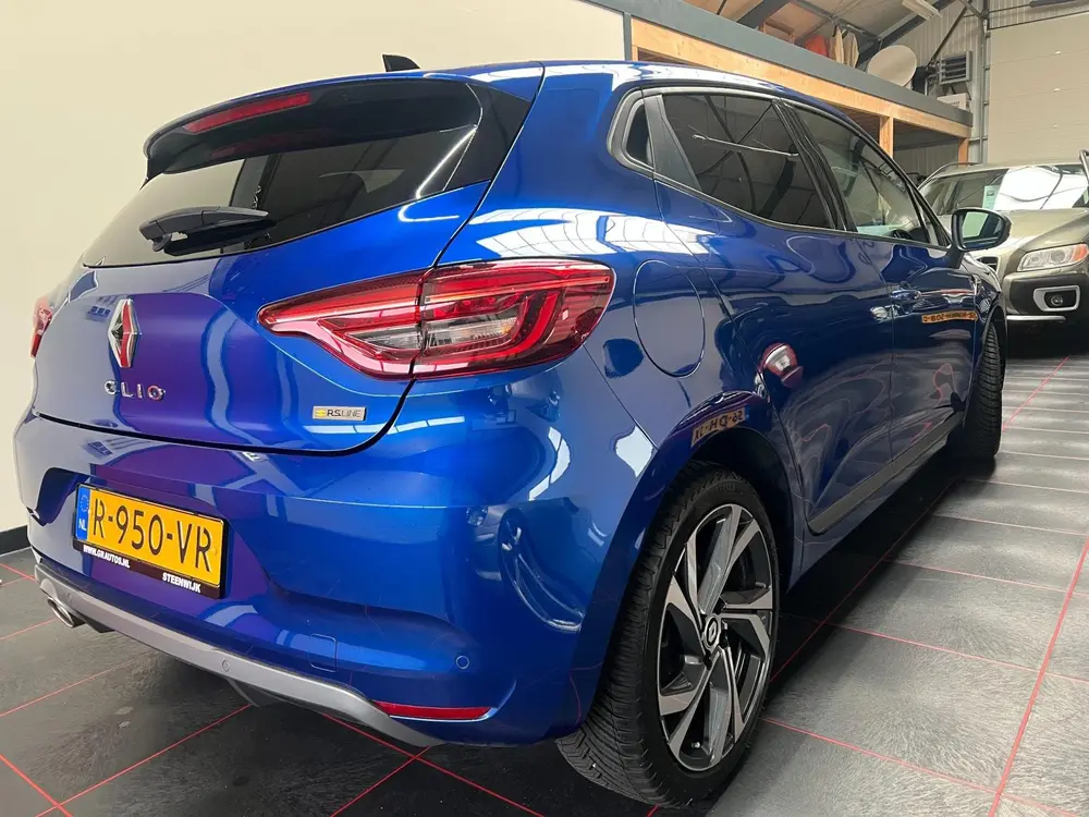 Renault Clio uit 2022, foto 6