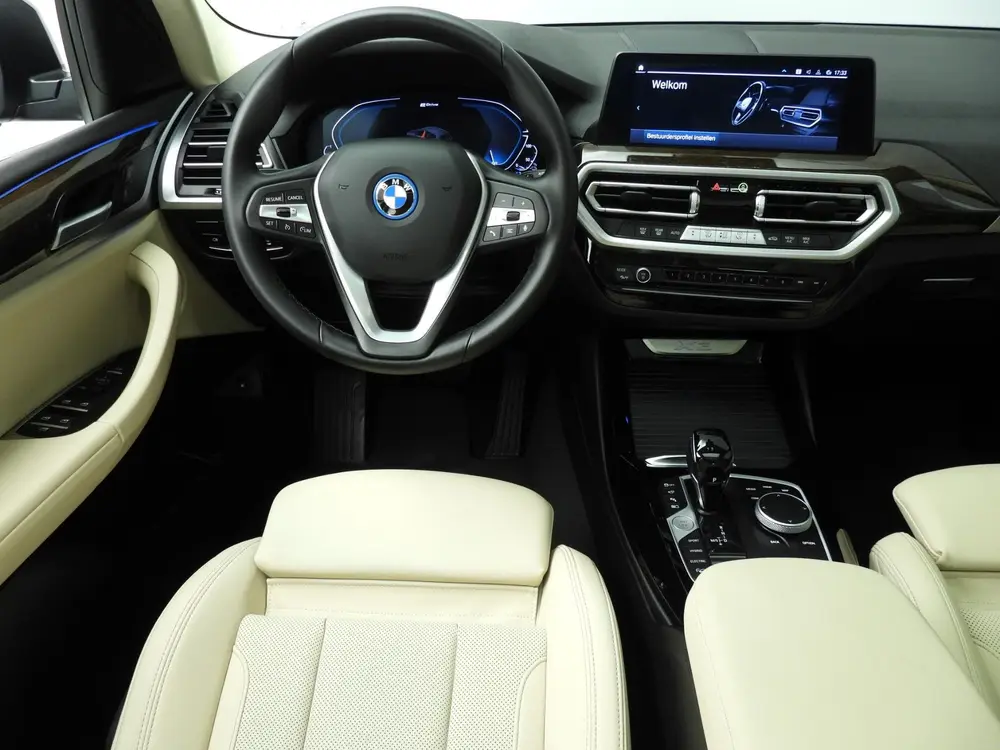BMW X3 xDrive30e uit 2024, foto 10