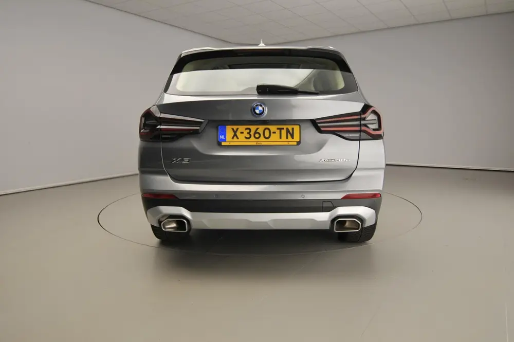 BMW X3 xDrive30e uit 2024, foto 3