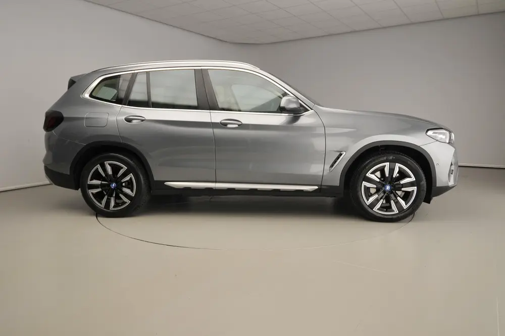 BMW X3 xDrive30e uit 2024, foto 4