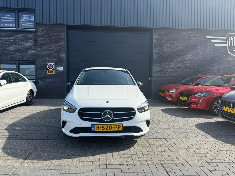 Mercedes-Benz B-Klasse 200 Business Solution Luxury uit 2021, foto 3