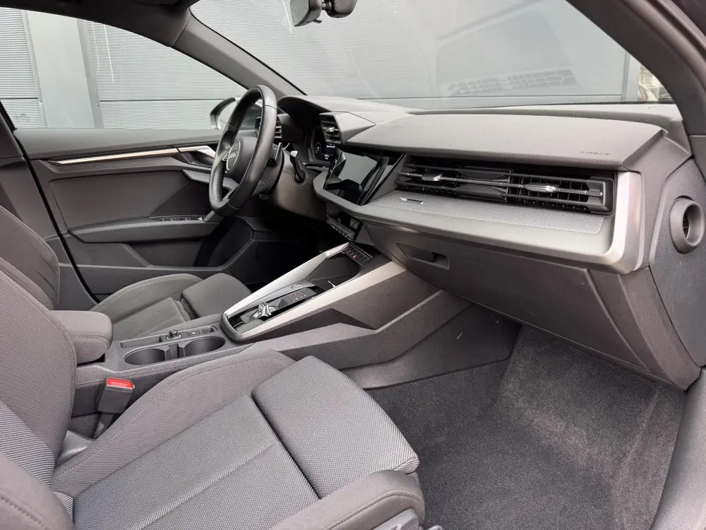 Audi A3 30 TFSI Advanced editio uit 2021, foto 8